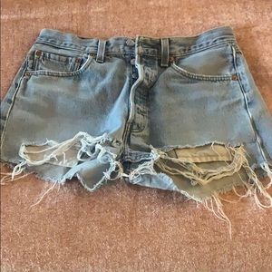 Levi’s size 27